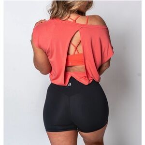 P’tula Tennis Tee sunset—size small